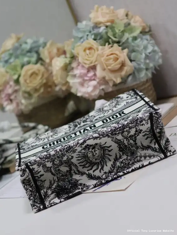 Tony Luxuries MEDIUM TOTE-36*18*28CM BOOK diro 0326